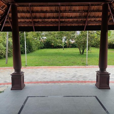 Marari Beach Palace Mararikulam Eksteriør bilde