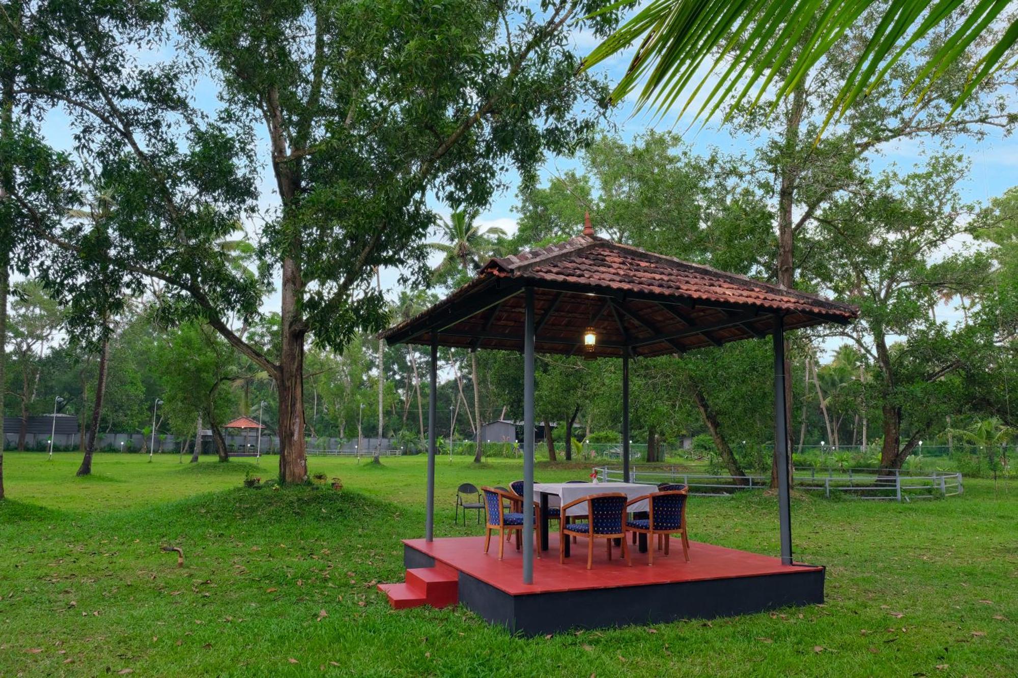 Marari Beach Palace Mararikulam Eksteriør bilde